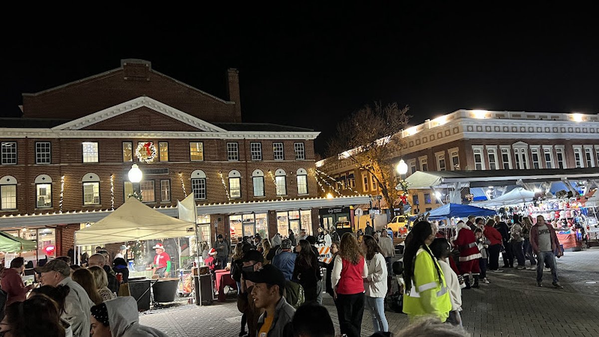Dickens of a Christmas (Roanoke)