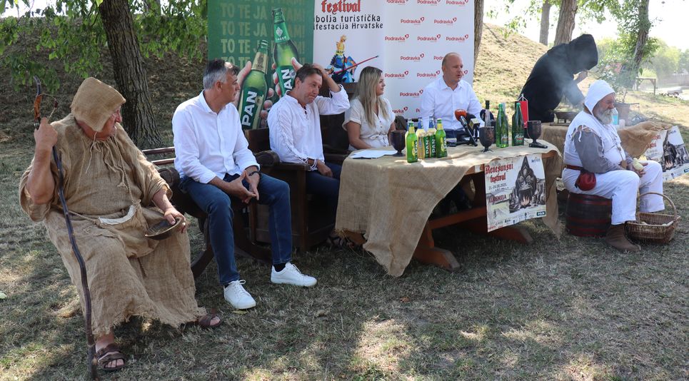 Renesansni festival Koprivnica (Renaissance fair Koprivnica)